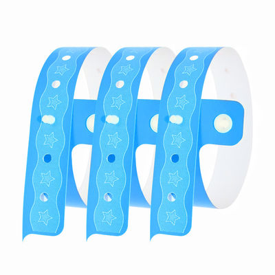 Blauwe vinyl PVC polsbanden waterdicht voor watersport en sportevenementen