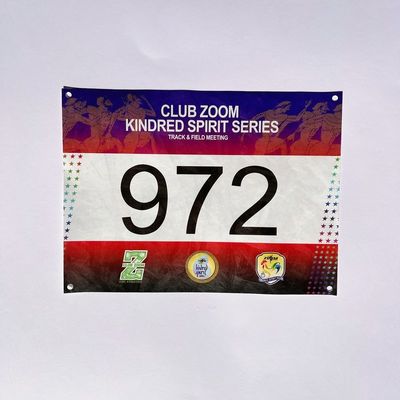 Gepersonaliseerde wedstrijd identificatienummers Dikte 0,5 mm PANTONE kleur Racing Biking Marathon Nummer Bibs