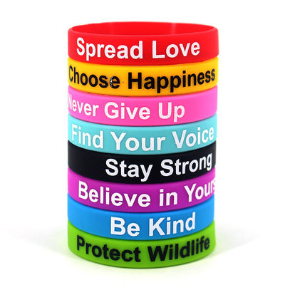 Silicone armbanden Custom Match Slogan Watchword Geprinte polsbandjes voor festivalpromotie Souvenirs