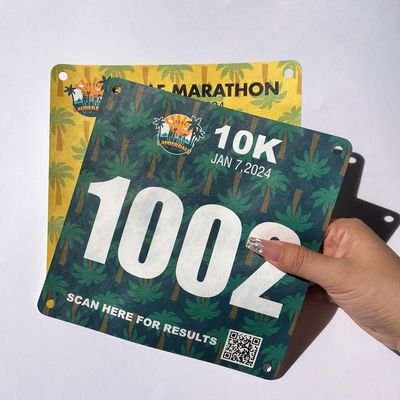 Aanpassingsbibnummers Tyvek papier voor race fietsen wedstrijd marathon identificatienummer bibs