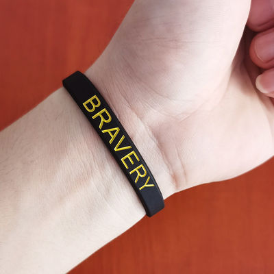 Fabrieksslogan Wachwoord Geprinte volwassen armbanden Op maat Bedrijfsfeest Souvenir Geschenk Silicone polsbanden