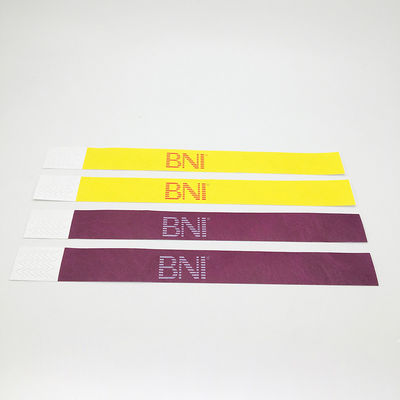 Custom Logo Printing Tyvek papieren polsbanden Volkleurend drukwerk voor evenementen en festivals